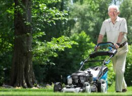 Best Lawn Mowers for the Elderly: Mowing with Ease!